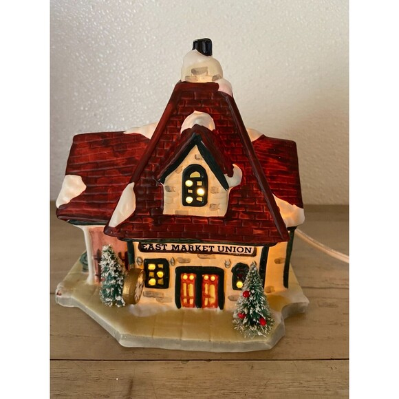 Vtg 1991 Christmas Valley East Market Union Illuminated Porcelain Building - Picture 2 of 16